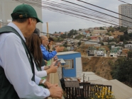 Director Nacional SAG supervisa campaña de Mosca de la Fruta en los cerros de Valparaíso