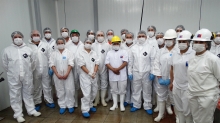 En el Marco del Programa Nacional de Capacitación en Control y Erradicación de la Tuberculosis Bovina, se realizó en Temuco una capacitación sobre esta enfermedad a Médicos Veterinarios y Técnicos Inspectores Oficiales del Servicio Agrícola y Ganadero (SAG) que se desempeñan en plantas faenadoras de carne de la región de La Araucanía.