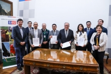 Ministro de Agricultura firmó convenio con universidades del Biobío para incorporar inteligencia artificial en procesos del SAG